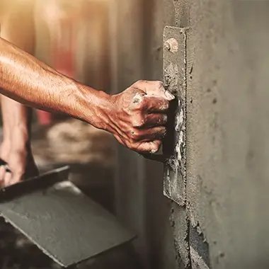 Trabajo de albañilería en una vivienda.